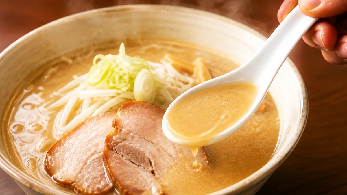 八龍とは?名古屋の赤味噌文化に挑んだ札幌系白味噌ラーメンの正体の解説画像