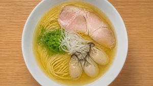 むかん池袋の牡蠣塩ラーメンはなぜ行列が絶えないのか｜800円の衝撃と元ボクサー店主の哲学のアイキャッチ画像