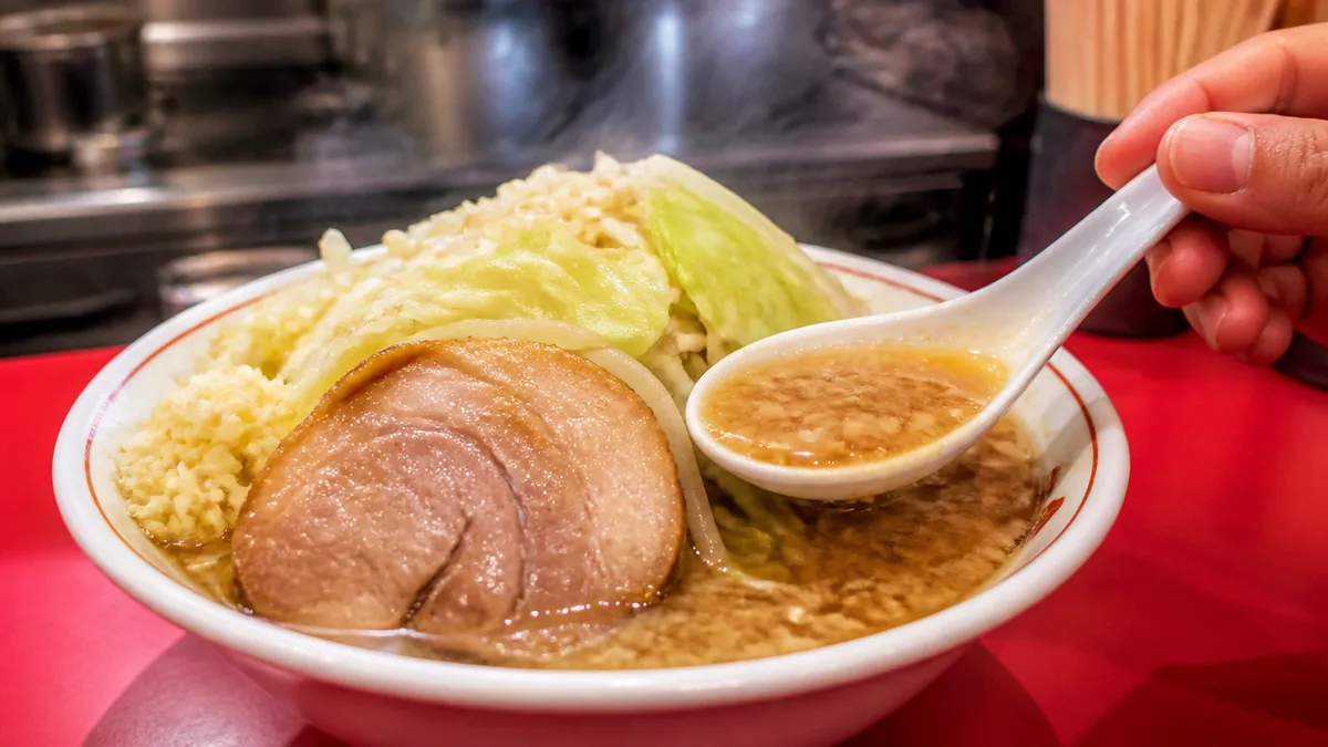 そもそもラーメン二郎とは何か？「二郎系」との違いを知れば注文が見えるの解説画像